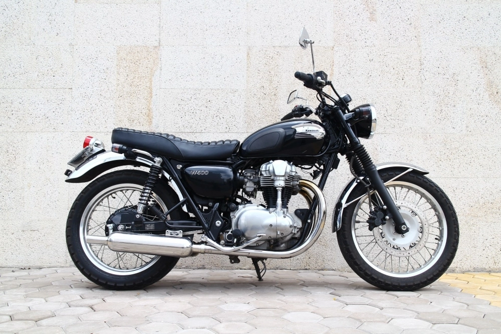 Kawasaki w400