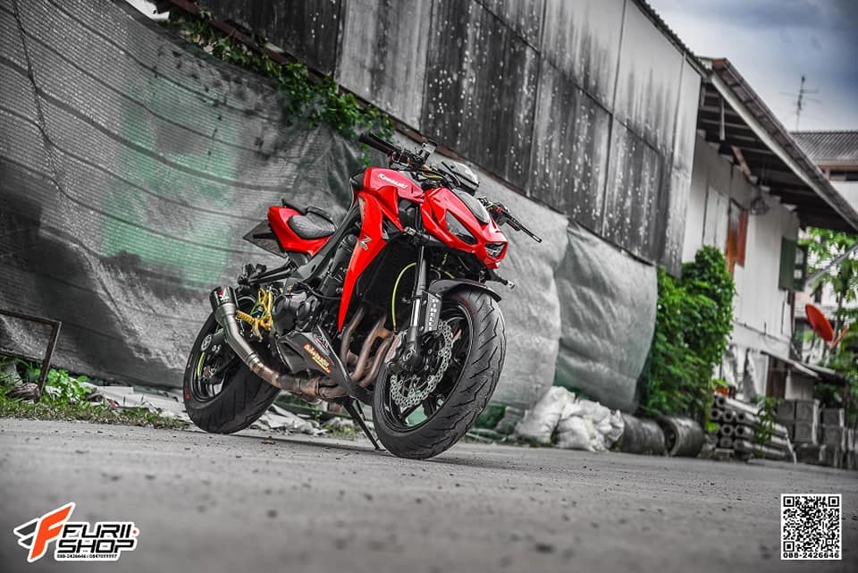 Kawasaki z1000 bản độ đẹp mê ly với tone màu red sporty