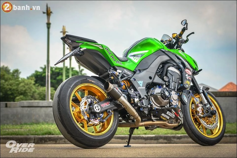 Kawasaki z1000 bản độ option khủng đến từ xứ chùa vàng