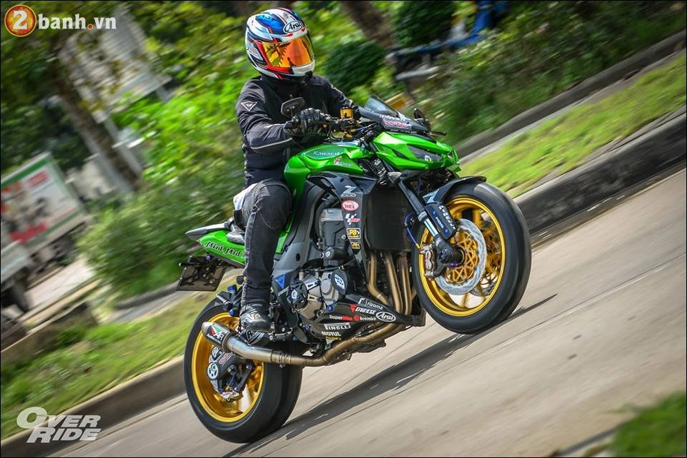 Kawasaki z1000 bản độ option khủng đến từ xứ chùa vàng