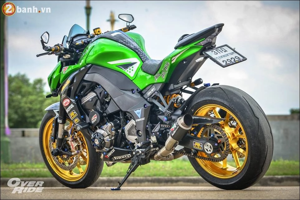 Kawasaki z1000 bản độ option khủng đến từ xứ chùa vàng