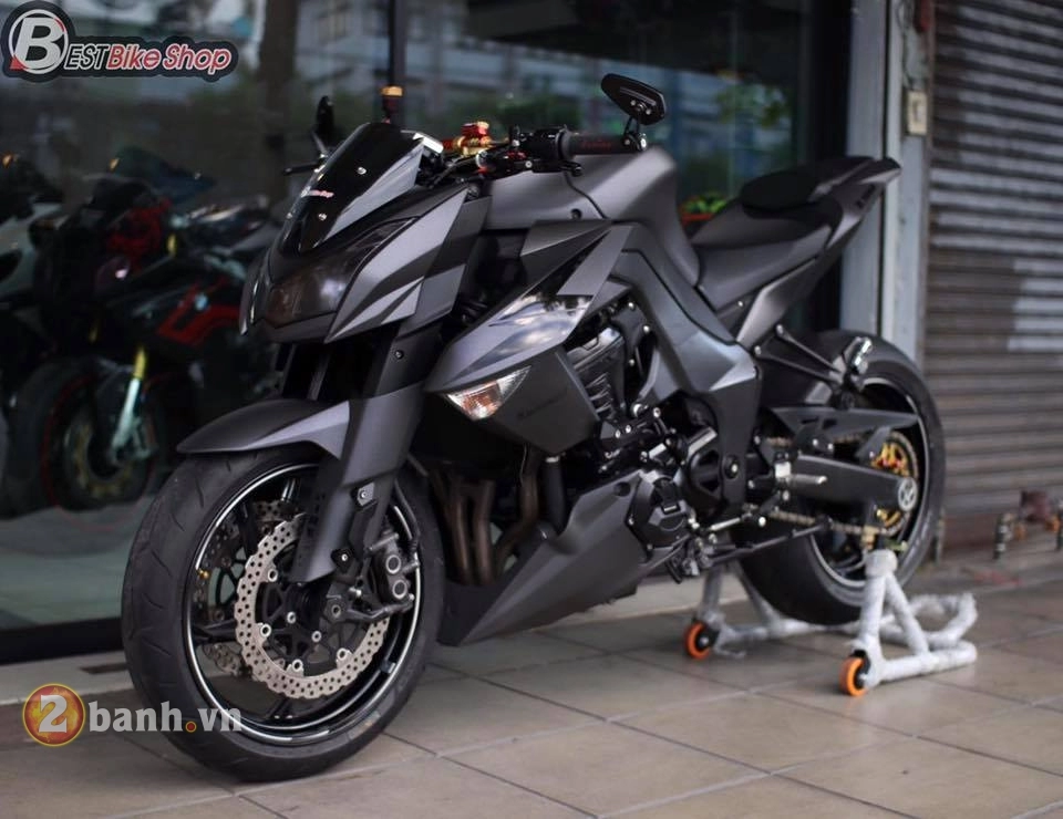 Kawasaki z1000 đầy sắc bén trong phiên bản matte black