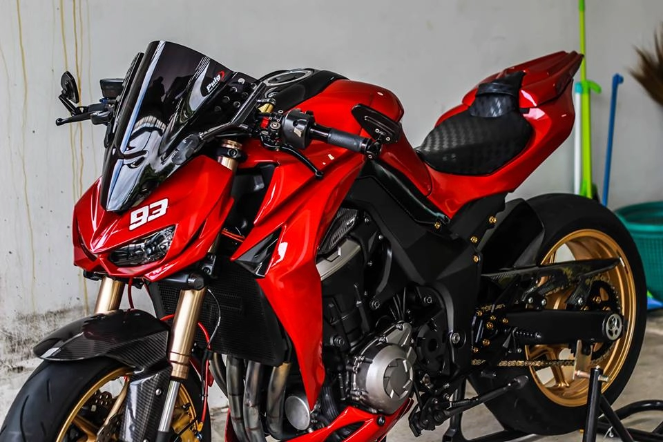 Kawasaki z1000 đẹp tuyệt sắc qua tone màu red candy