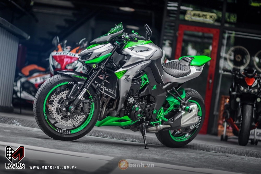 Kawasaki z1000 hoa khôi làng môtô có màn lột xác ấn tượng tại vn