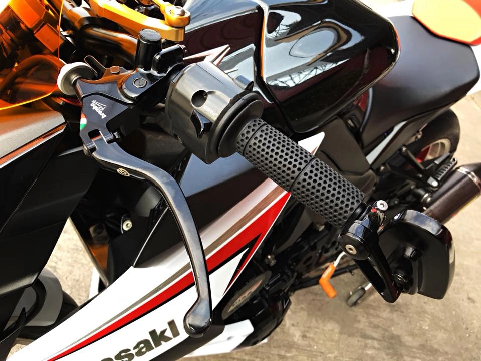 Kawasaki z1000 hồi sinh một huyền thoại nakedbike đường phố