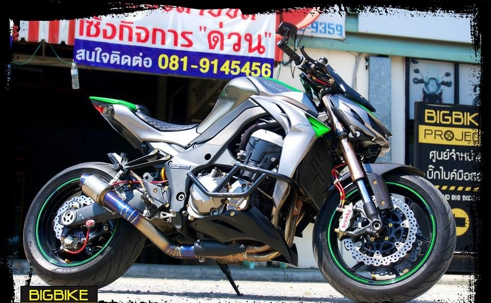 Kawasaki z1000 tạo dáng cực chất bên option hàng hiệu