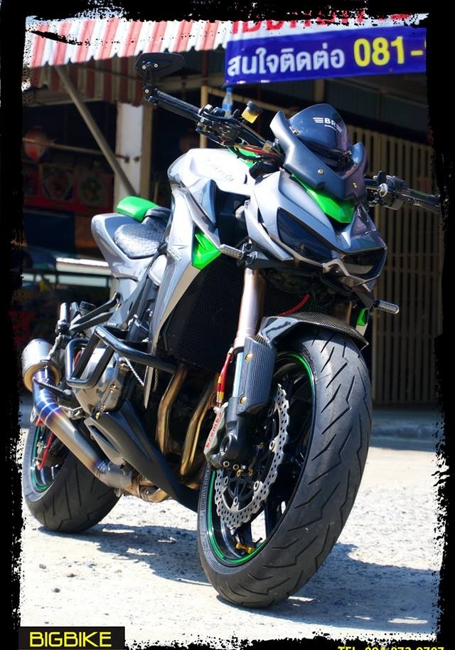 Kawasaki z1000 tạo dáng cực chất bên option hàng hiệu