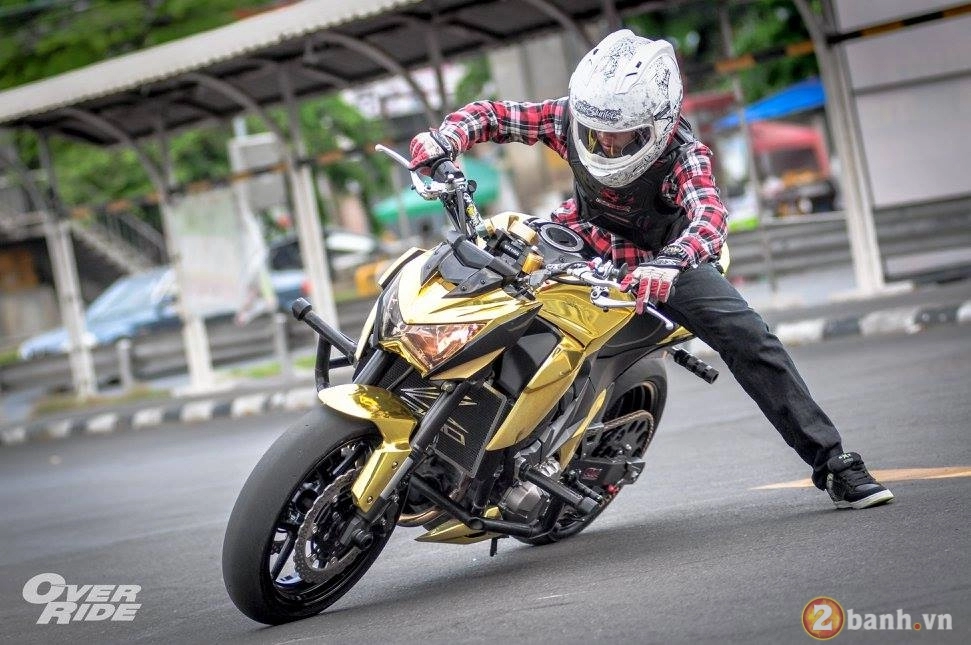 Kawasaki z800 độ siêu ngầu đậm chất stunter