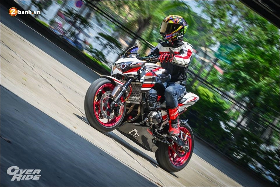 Kawasaki z800 độ tê giác biến thể nổi bật racing red