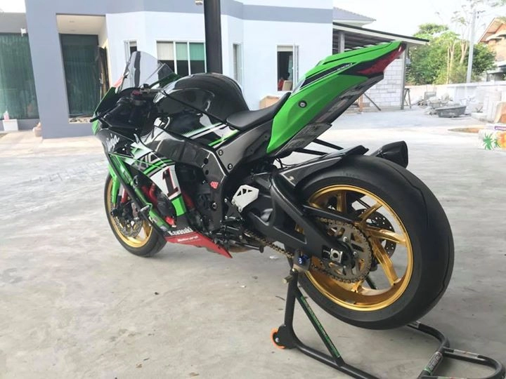 Kawasaki zx-10r bản độ bức phá đầy chất chơi