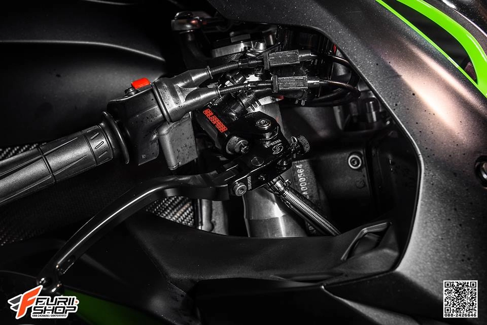 Kawasaki zx-10r bản độ căng đét với màu áo matte black