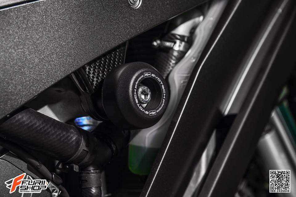 Kawasaki zx-10r bản độ căng đét với màu áo matte black