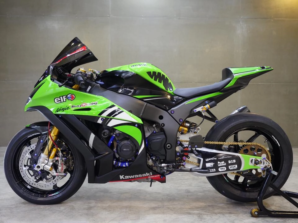 Kawasaki zx-10r chiến thần tốc độ mang cấu hình đường đua