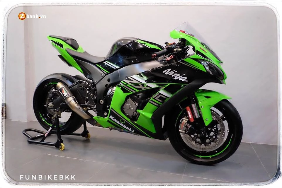 Kawasaki zx-10r cỗ máy tốc độ tê tái với dàn âm thanh austin racing