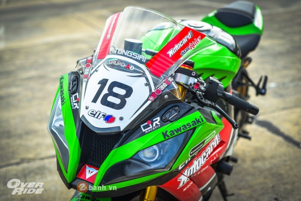 Kawasaki zx-10r đầy đắt giá trong bản độ phong cách đường đua