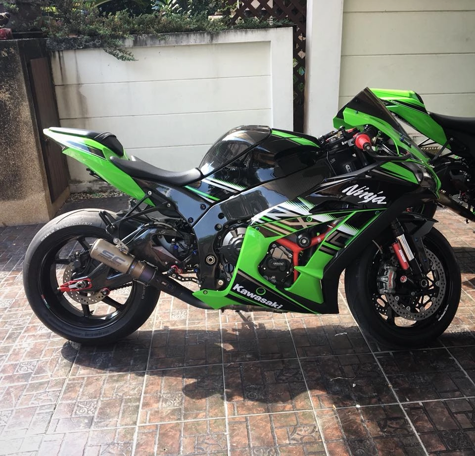 Kawasaki zx-10r độ nhẹ nhàng đầy cảm hứng trên đất thái