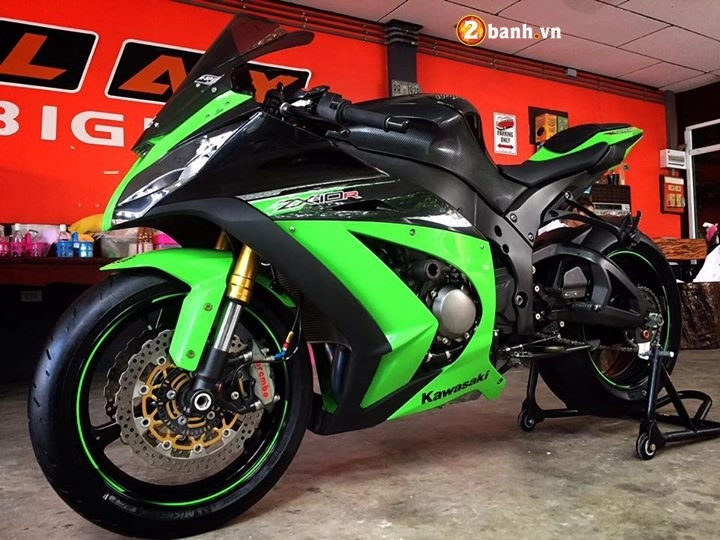 Kawasaki zx-10r kẻ mệnh danh chiến thần tốc độ