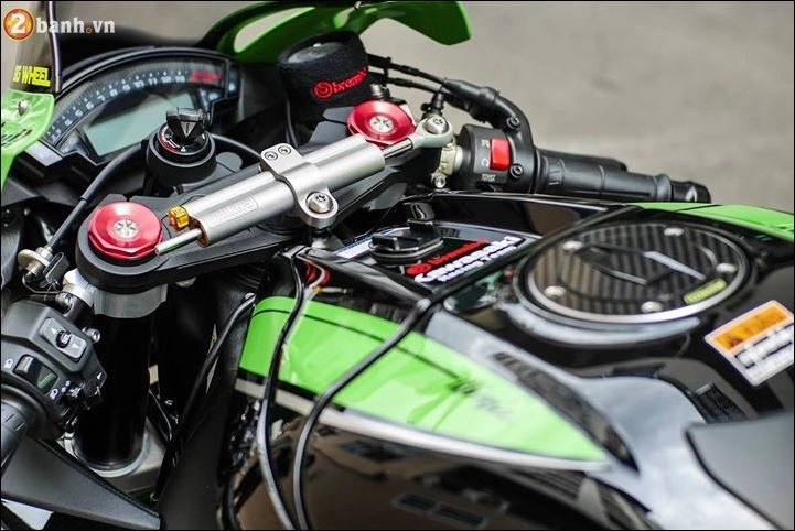 Kawasaki zx-10r sportbike sinh ra để chinh phục những đường đua