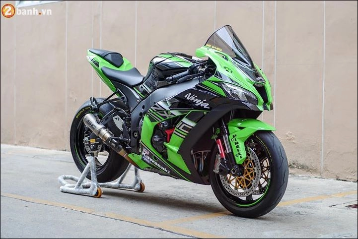 Kawasaki zx-10r sportbike sinh ra để chinh phục những đường đua