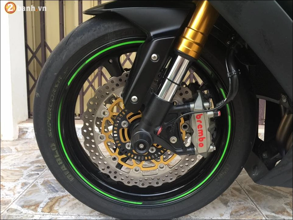 Kawasaki zx-10r vẻ đẹp từ huyền thoại trường đua wsbk