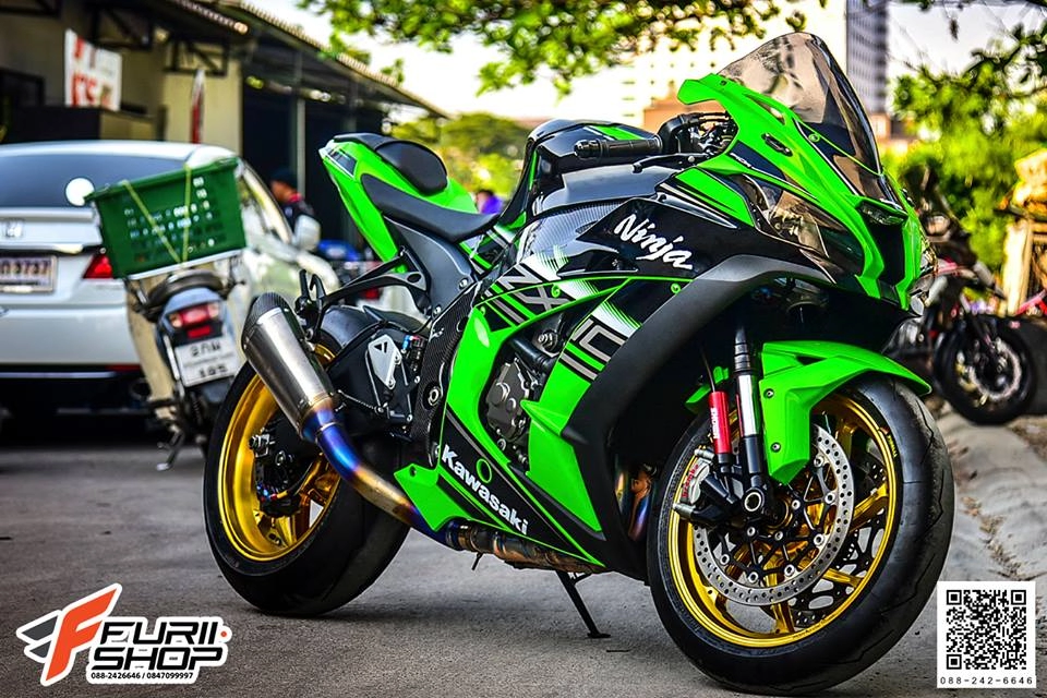 Kawasaki zx-10r vẻ đẹp tuyệt sắc bên đồ chơi cao cấp