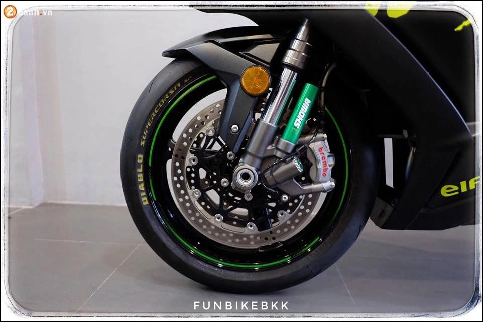 Kawasaki zx-10r vẻ đẹp uy nghi từ superbike hàng đầu giải đua wsbk