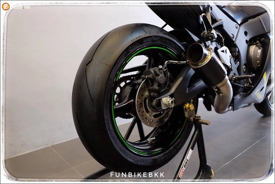 Kawasaki zx-10r vẻ đẹp uy nghi từ superbike hàng đầu giải đua wsbk