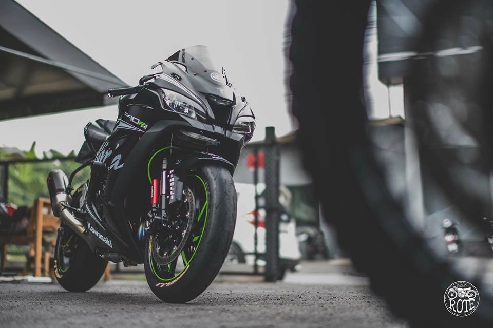 Kawasaki zx-10rr limited vẻ đẹp tuyệt sắc từ phong cách winter test