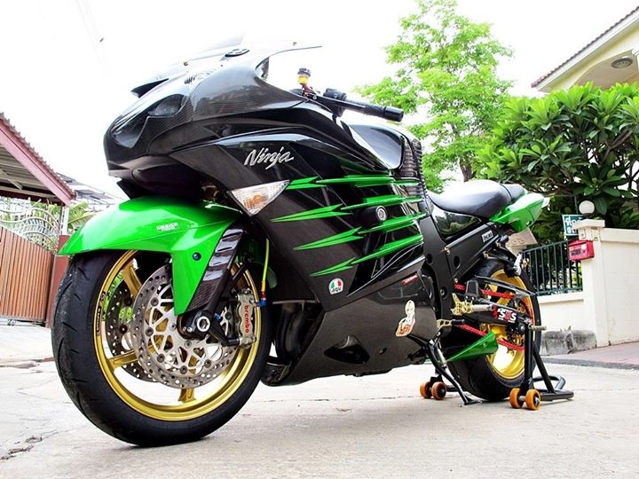 Kawasaki zx-14r bản nâng cấp tối thượng của kẻ tranh ngôi superbike siêu tốc