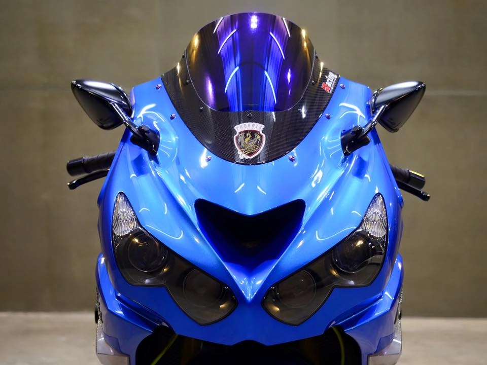 Kawasaki zx-14r hà mã hung tợn qua version race blue