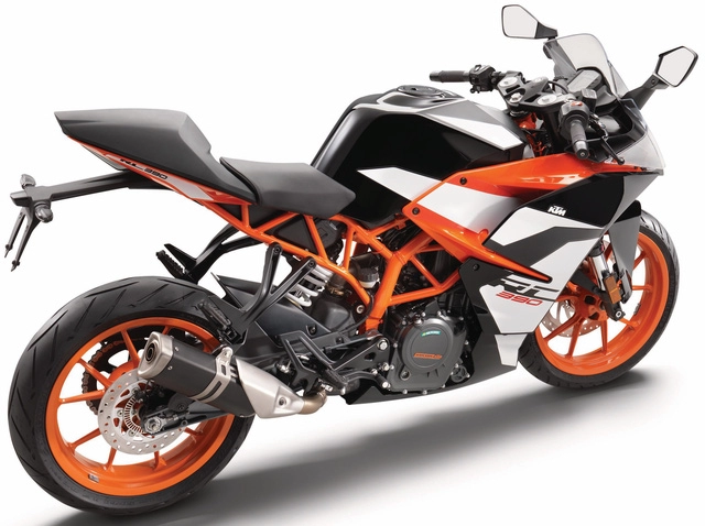 Ktm rc390 2018 chính thức về việt nam với giá 149 triệu đồng