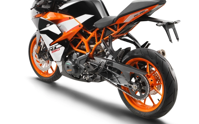 Ktm rc390 2018 chính thức về việt nam với giá 149 triệu đồng