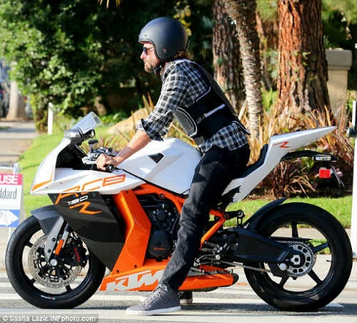 Ktm rc8 gây nghiện ngôi sao hạng a của holywood