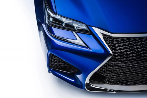 Lexus gs f trình làng bmw m6 hãy dè chừng