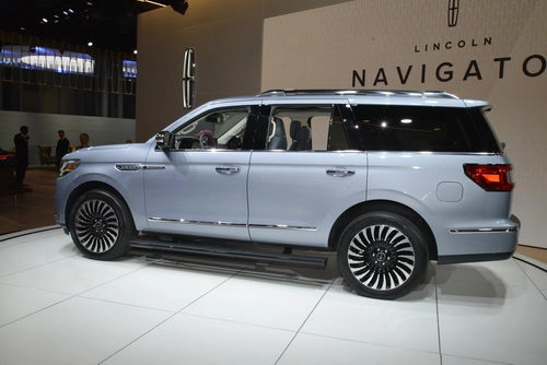 Lincoln navigator 2018 đối thủ của lexus lx 570