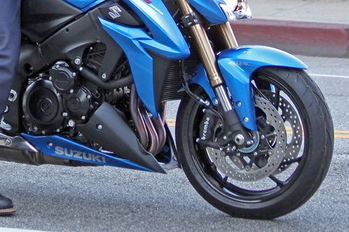  lộ diện nakedbike khủng suzuki gsx-s1000 