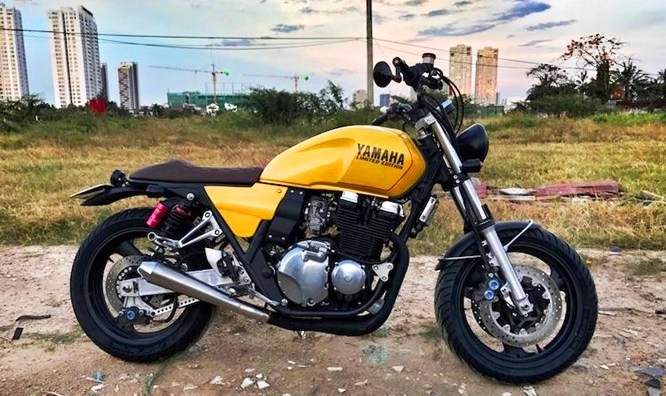 Loạt ảnh yamaha xjr400 sau khi độ kiểu dáng tracker năng động và cá tính