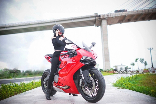 Mãn nhãn với bộ ảnh cưới cùng cặp đôi ducati panigale 899