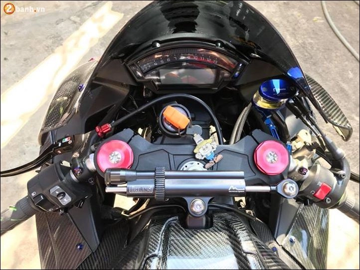 Mãn nhãn với siêu phẩm kawasaki zx-10r độ full carbon fiber