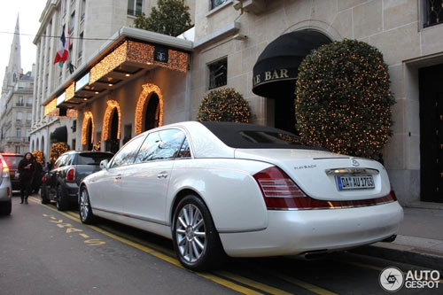 Maybach 62 s landaulet bất ngờ xuất hiện