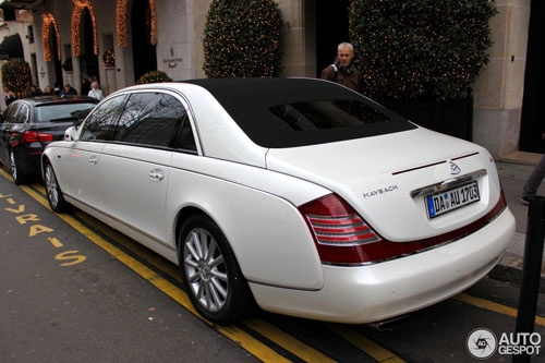 Maybach 62 s landaulet bất ngờ xuất hiện