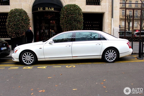 Maybach 62 s landaulet bất ngờ xuất hiện