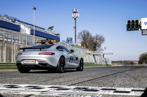  mercedes amg gt s dẫn đoàn ở f1 