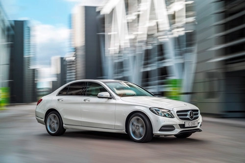 Mercedes-benz ra mắt đồng thời 3 mẫu c-class mới