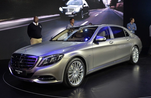  mercedes-maybach s600 có giá 234000 usd 