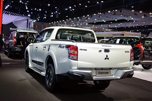 Mitsubishi triton plus giá chỉ từ 311 triệu đồng