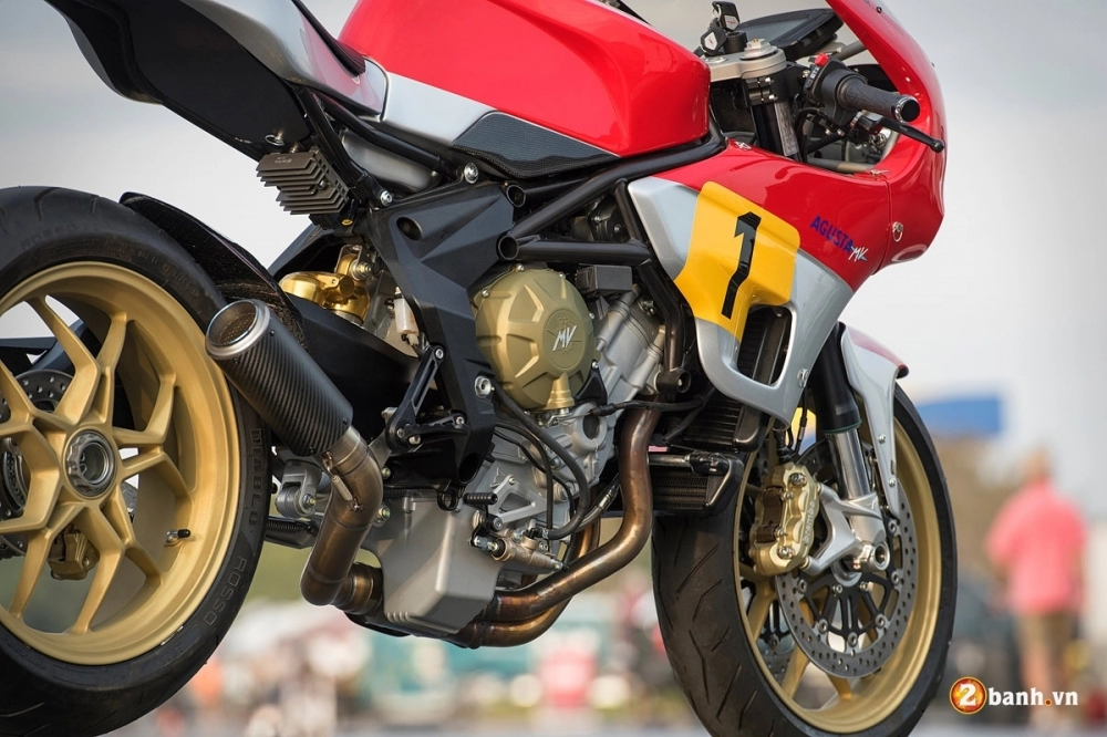 Mv agusta bol dor chất cổ điển đến từ công nghệ hiện đại