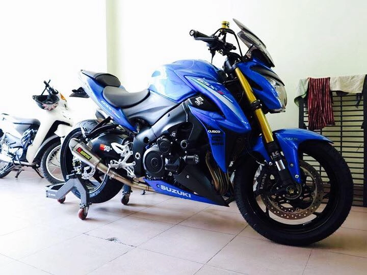 Naked bike cỡ bự suzuki gsx s1000 khủng bố với nhiều đồ chơi hạng nặng