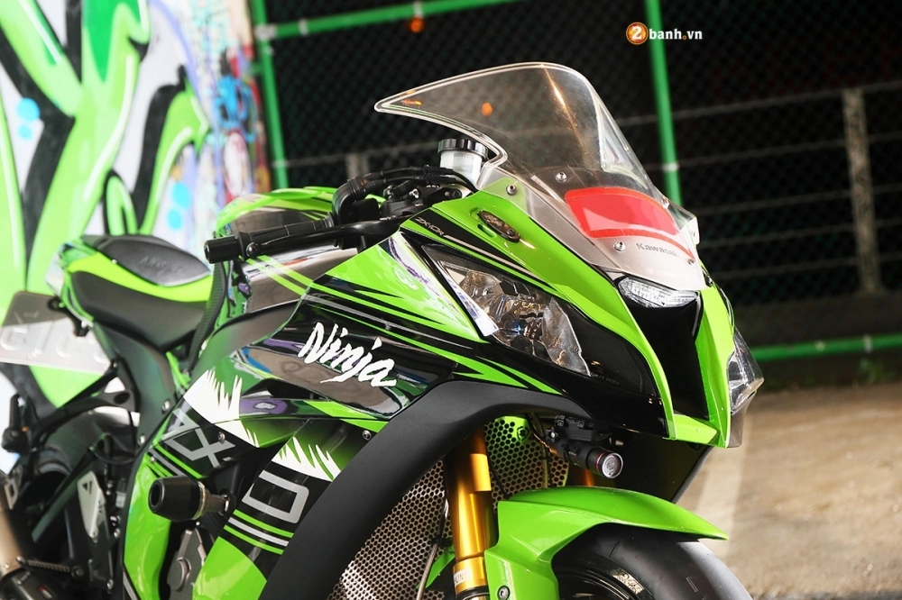 Ninja zx-10r ảo diệu trong bức ảnh sương khói huyền bí