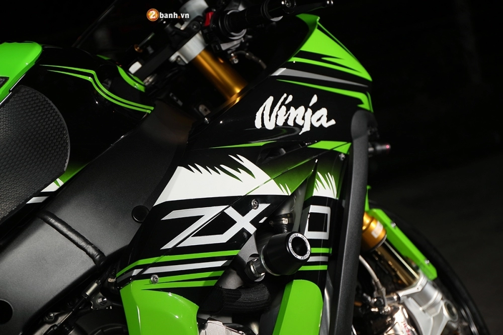 Ninja zx-10r ảo diệu trong bức ảnh sương khói huyền bí